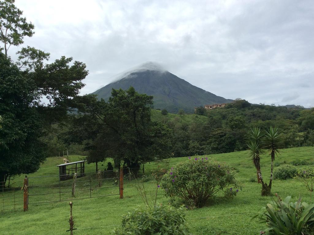 Cabinas Los Guayabos Hotell La Fortuna Rom bilde