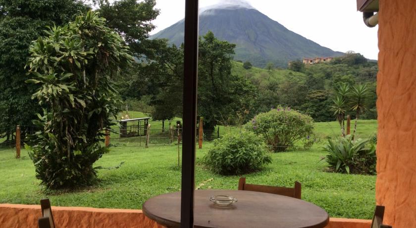 Cabinas Los Guayabos Hotell La Fortuna Eksteriør bilde