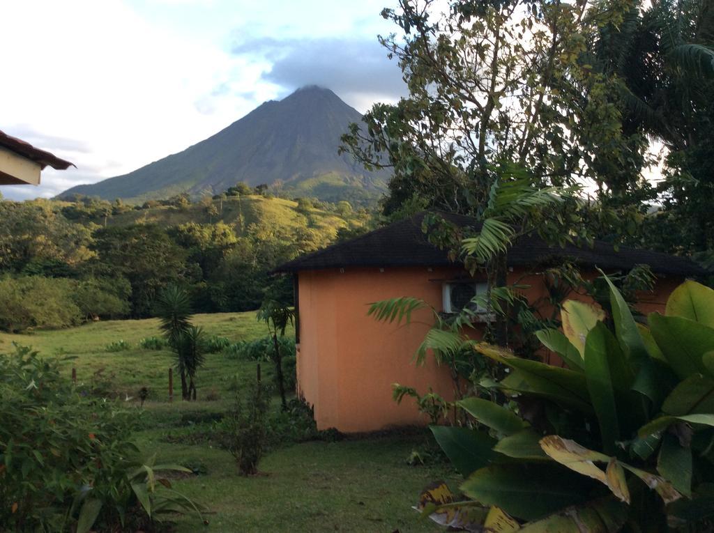Cabinas Los Guayabos Hotell La Fortuna Eksteriør bilde