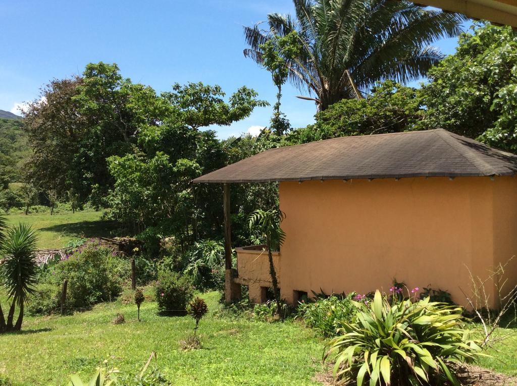 Cabinas Los Guayabos Hotell La Fortuna Eksteriør bilde