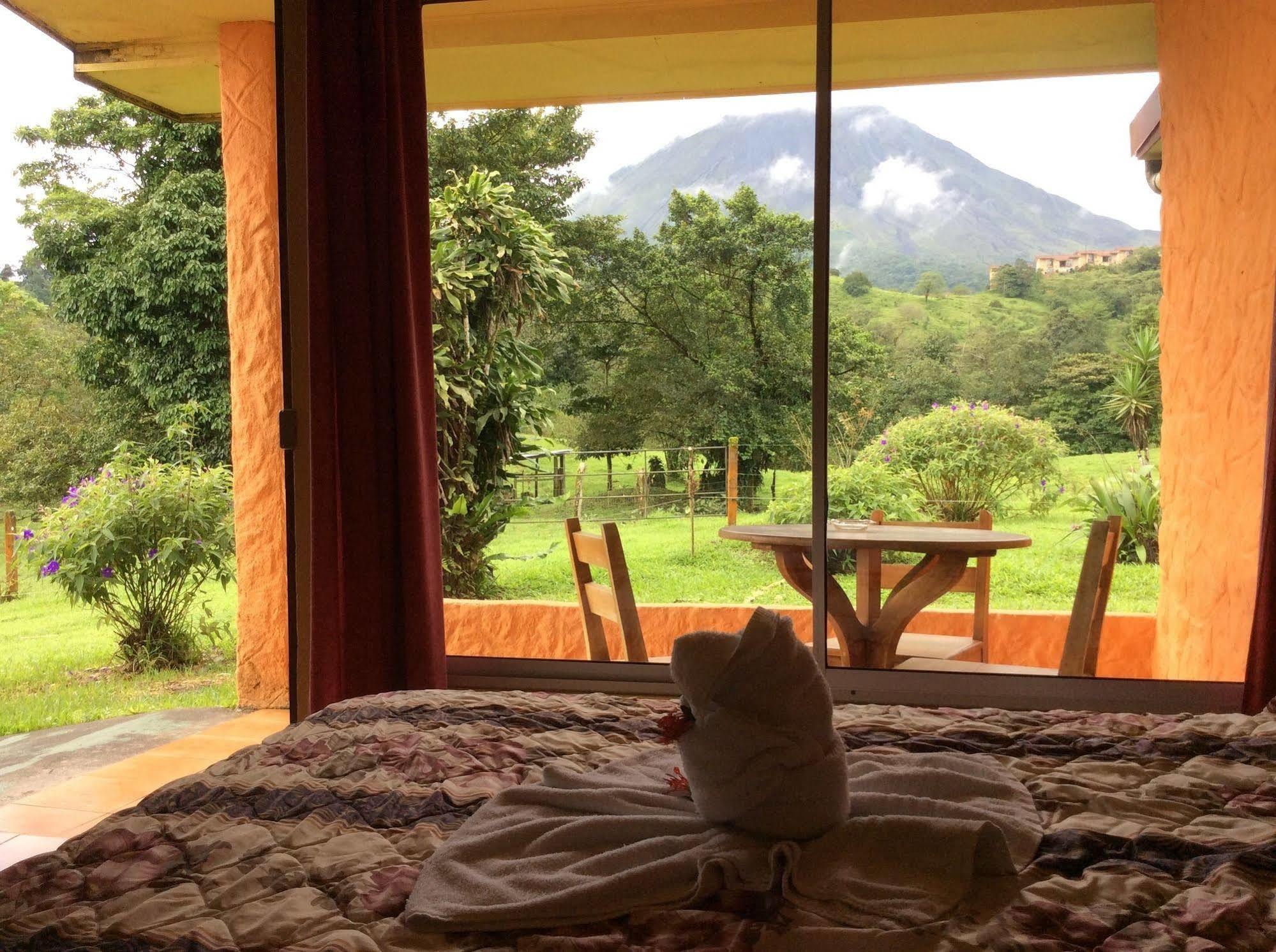 Cabinas Los Guayabos Hotell La Fortuna Eksteriør bilde