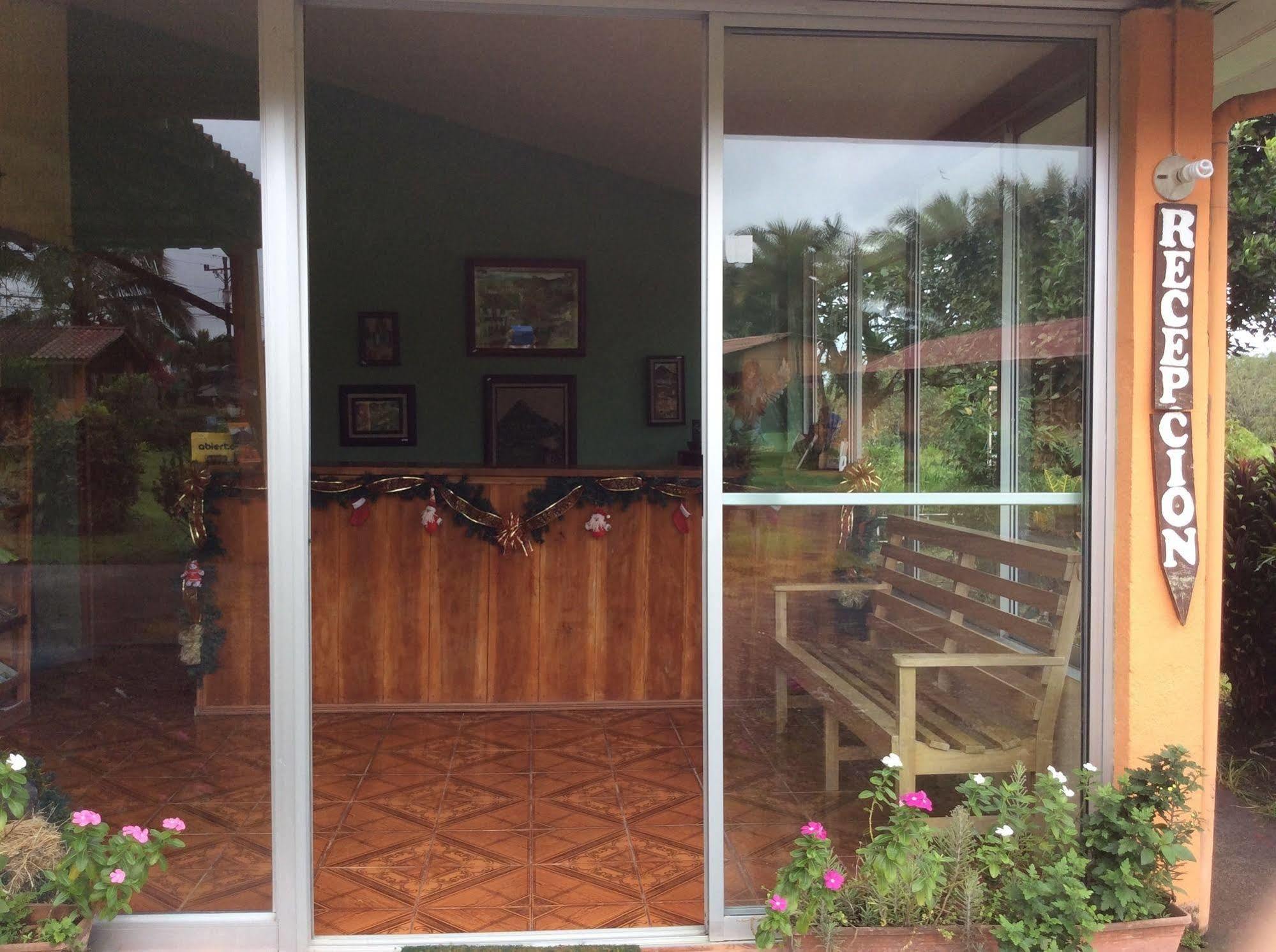 Cabinas Los Guayabos Hotell La Fortuna Eksteriør bilde