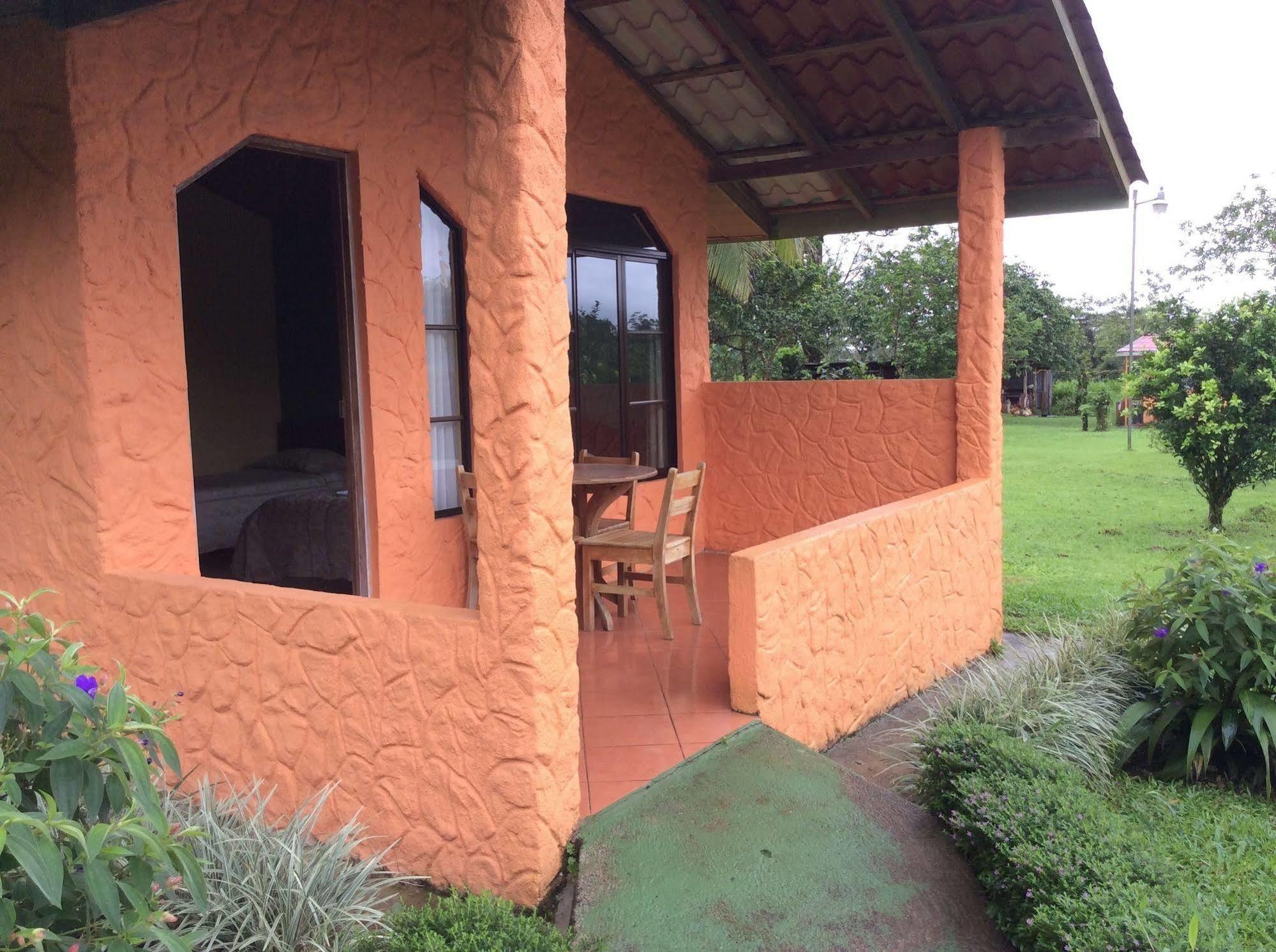Cabinas Los Guayabos Hotell La Fortuna Eksteriør bilde