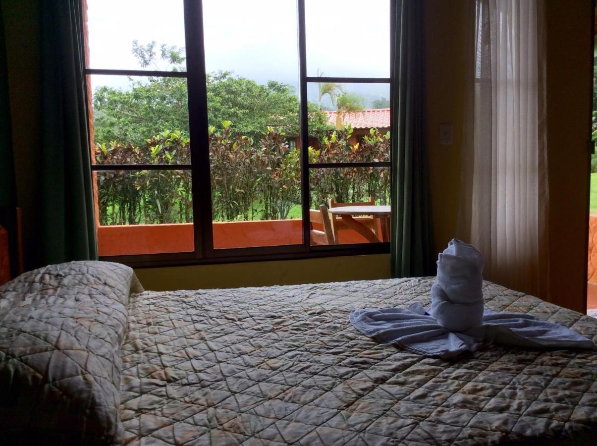 Cabinas Los Guayabos Hotell La Fortuna Eksteriør bilde
