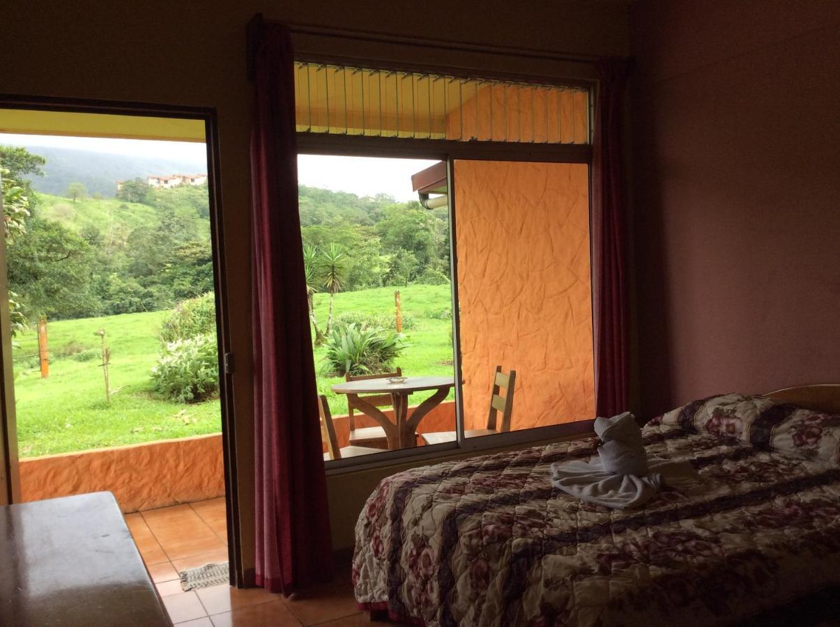 Cabinas Los Guayabos Hotell La Fortuna Eksteriør bilde